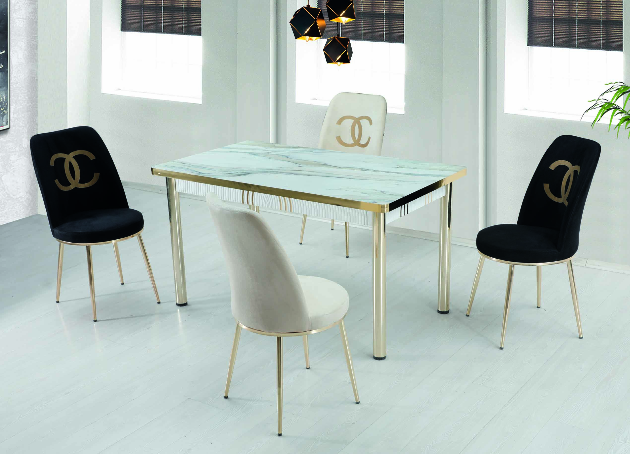 GUCCI TABLE CHAIR SET 