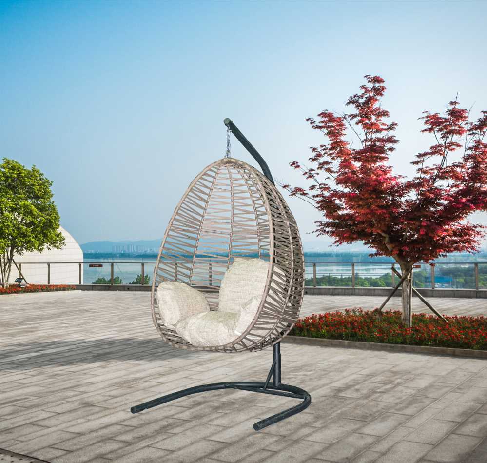 BALE SWING